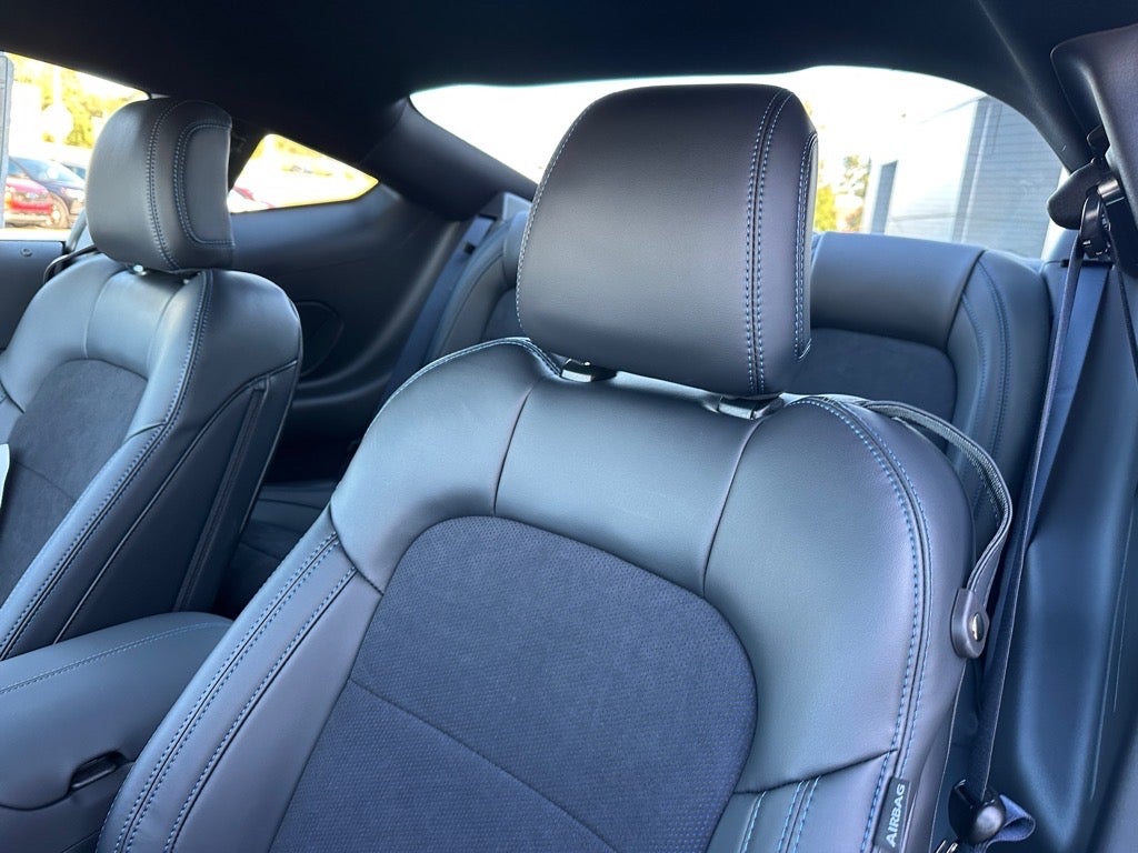 2025 Ford Mustang Dark Horse