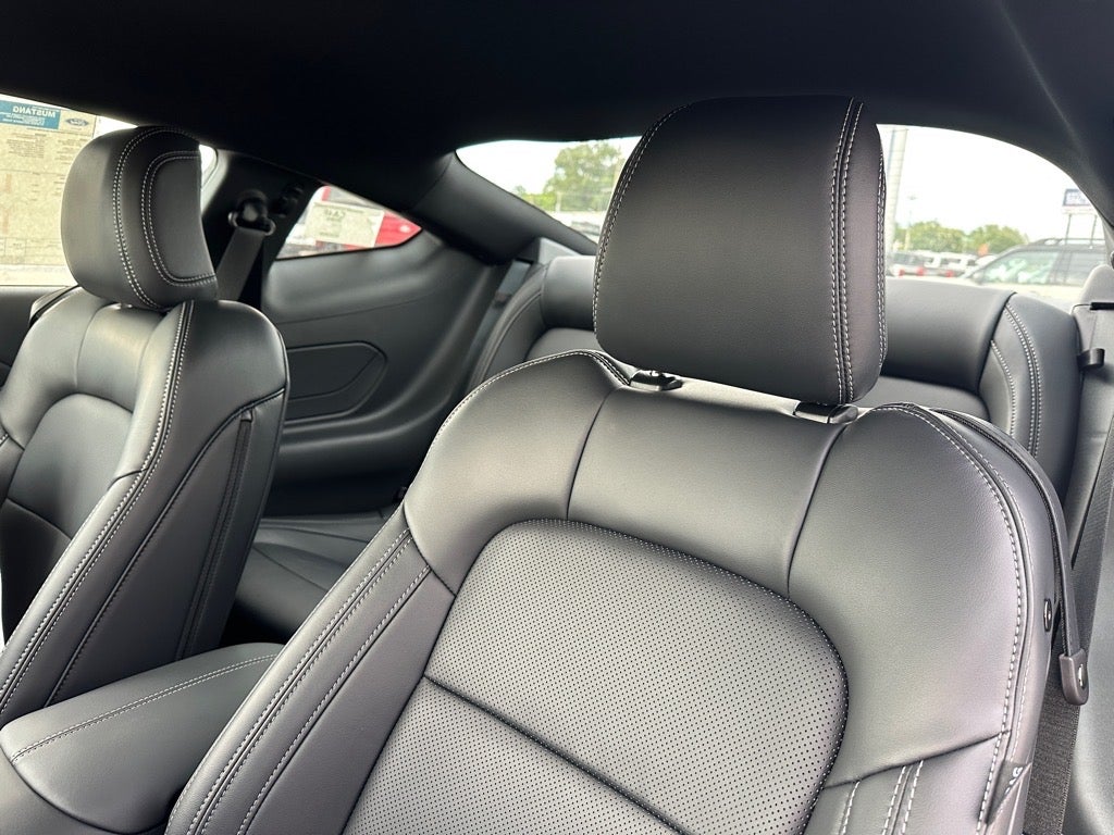 2025 Ford Mustang EcoBoost Premium