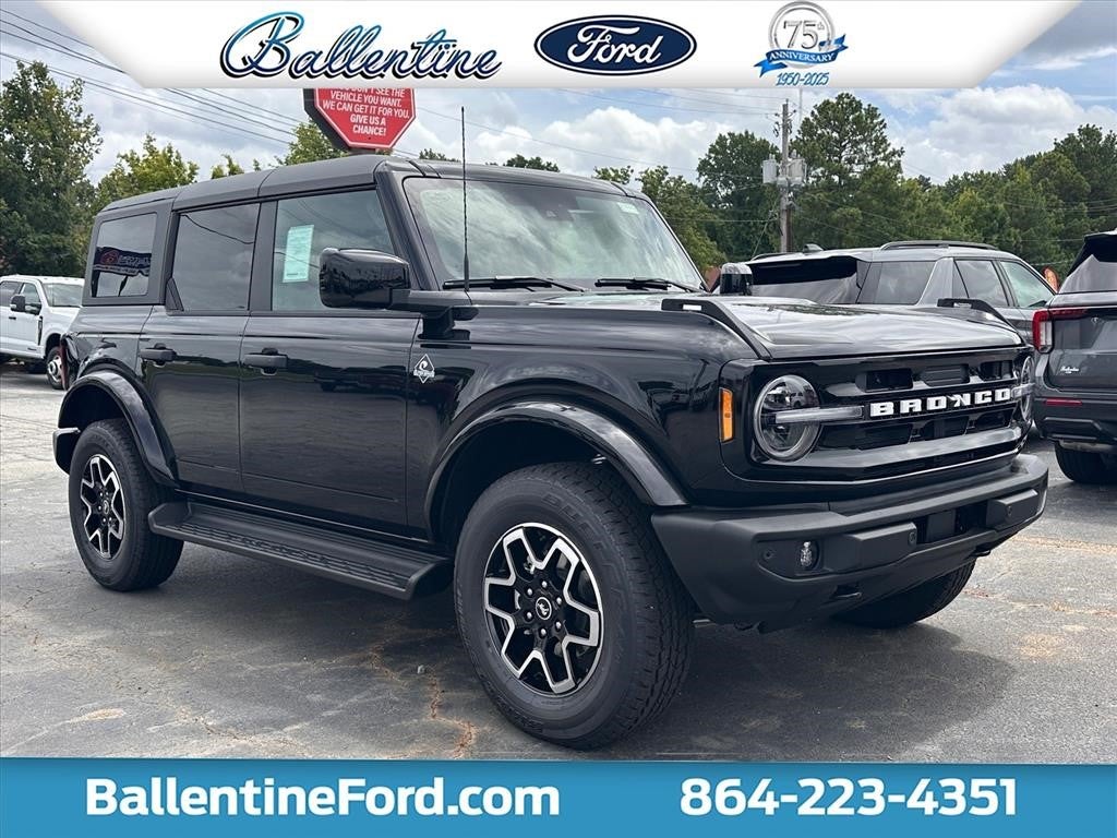 2026 Ford Bronco Outer Banks