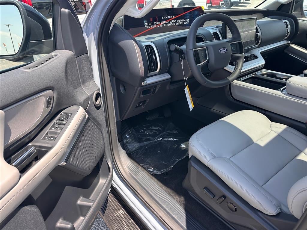 2027 Ford Expedition Active