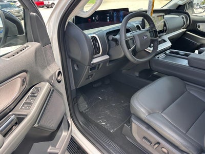 2027 Ford Expedition Active