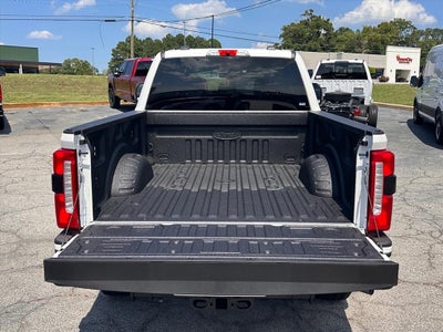 2026 Ford F-350 Super Duty Lariat
