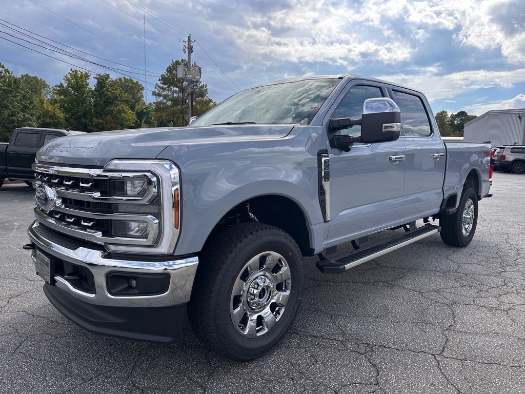 2026 Ford F-350 Super Duty Lariat