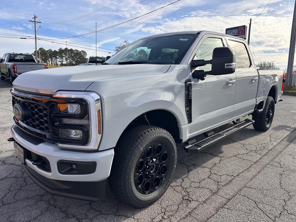 2026 Ford F-350 Super Duty Lariat