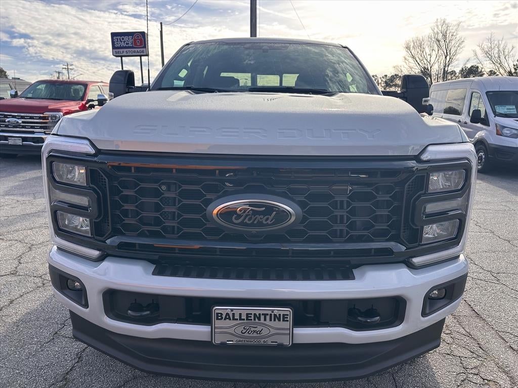2026 Ford F-350 Super Duty Lariat