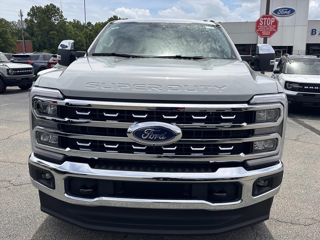 2026 Ford F-350 Super Duty Lariat