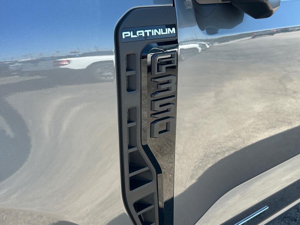 2026 Ford F-350 Super Duty Platinum