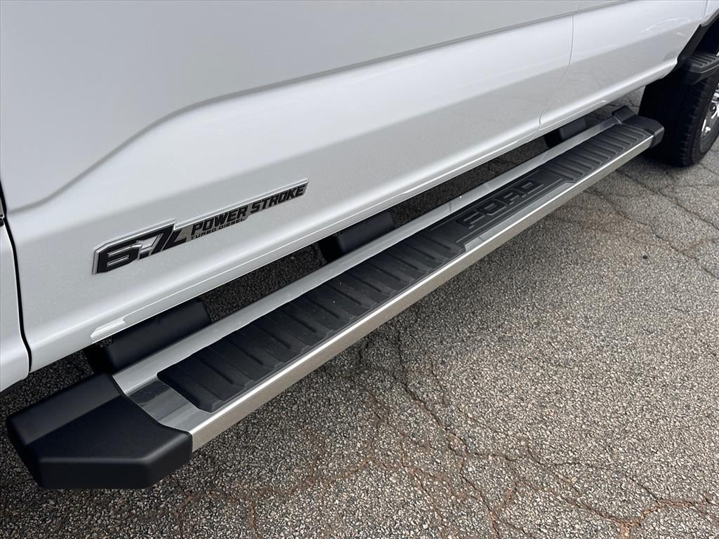 2026 Ford F-350 Super Duty Lariat
