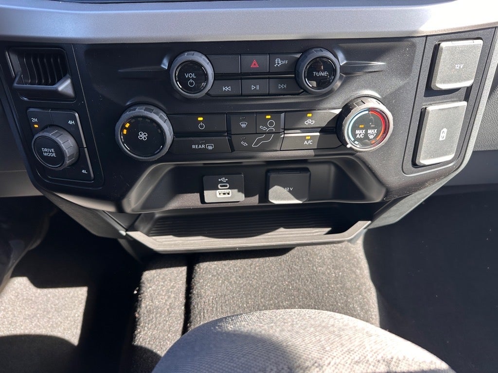 2026 Ford F-350 Super Duty XLT