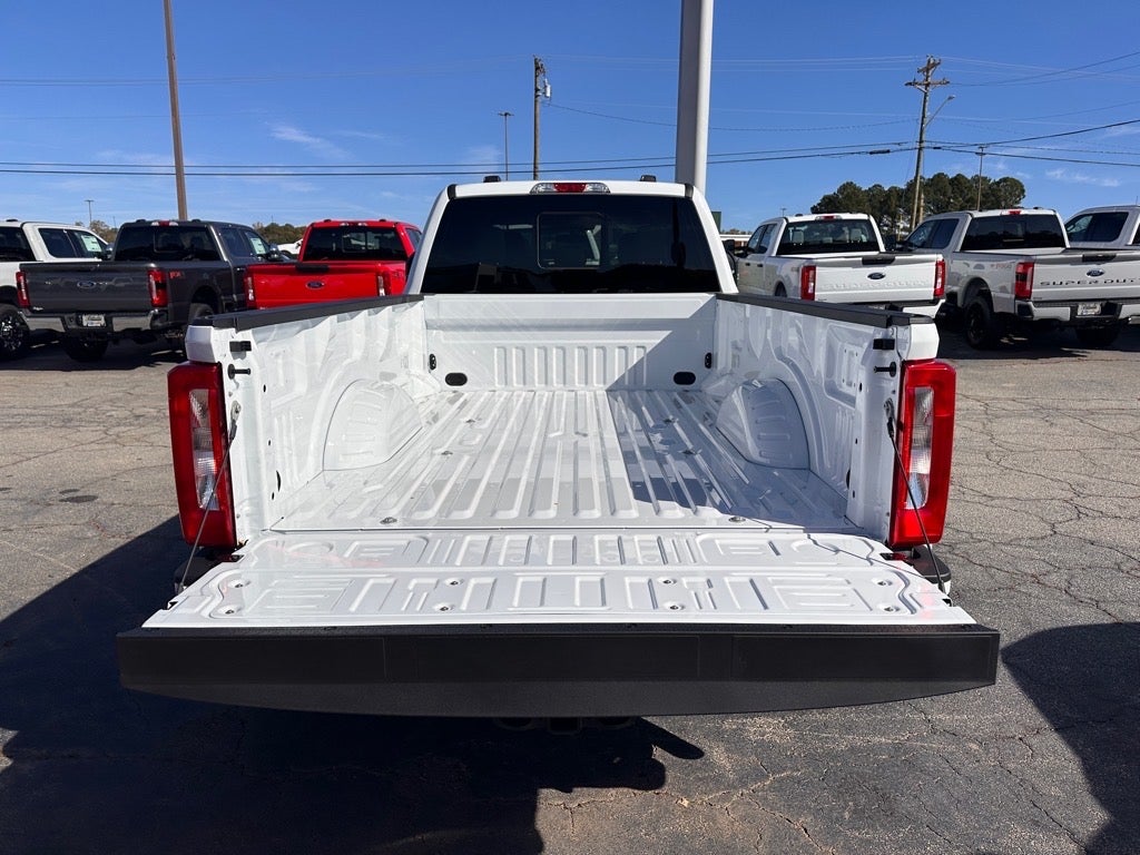 2026 Ford F-350 Super Duty XLT