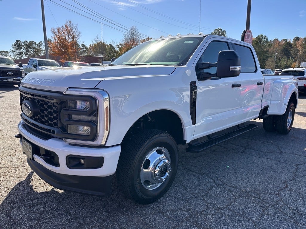 2026 Ford F-350 Super Duty XLT