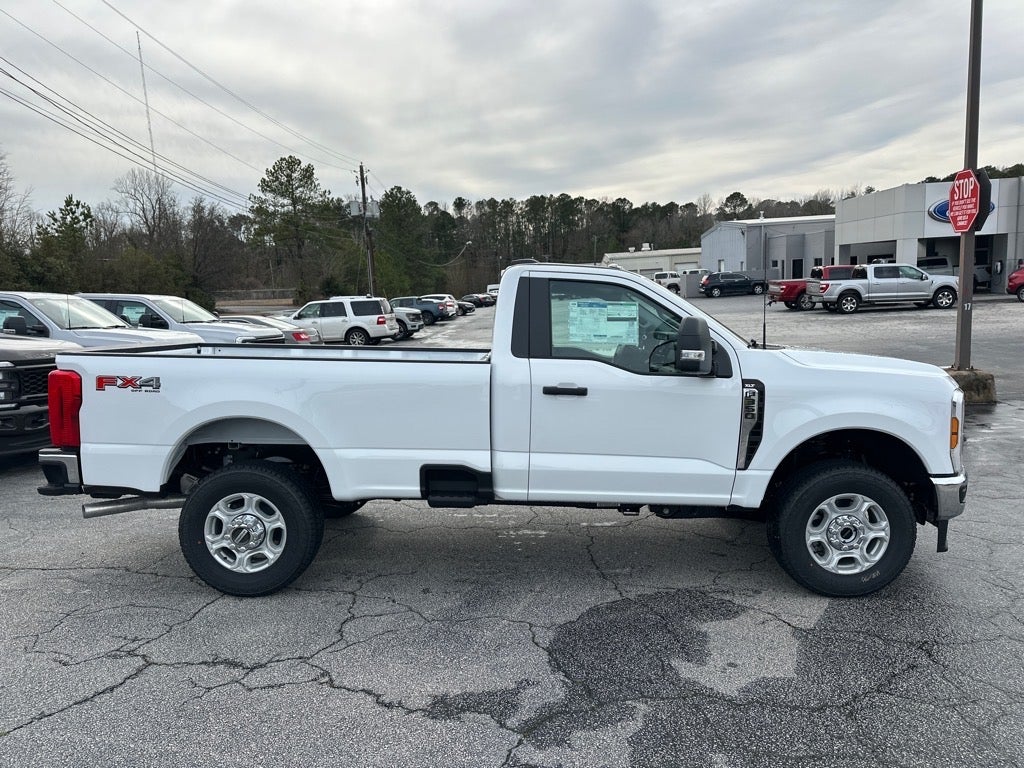 2025 Ford F-350 Super Duty XLT