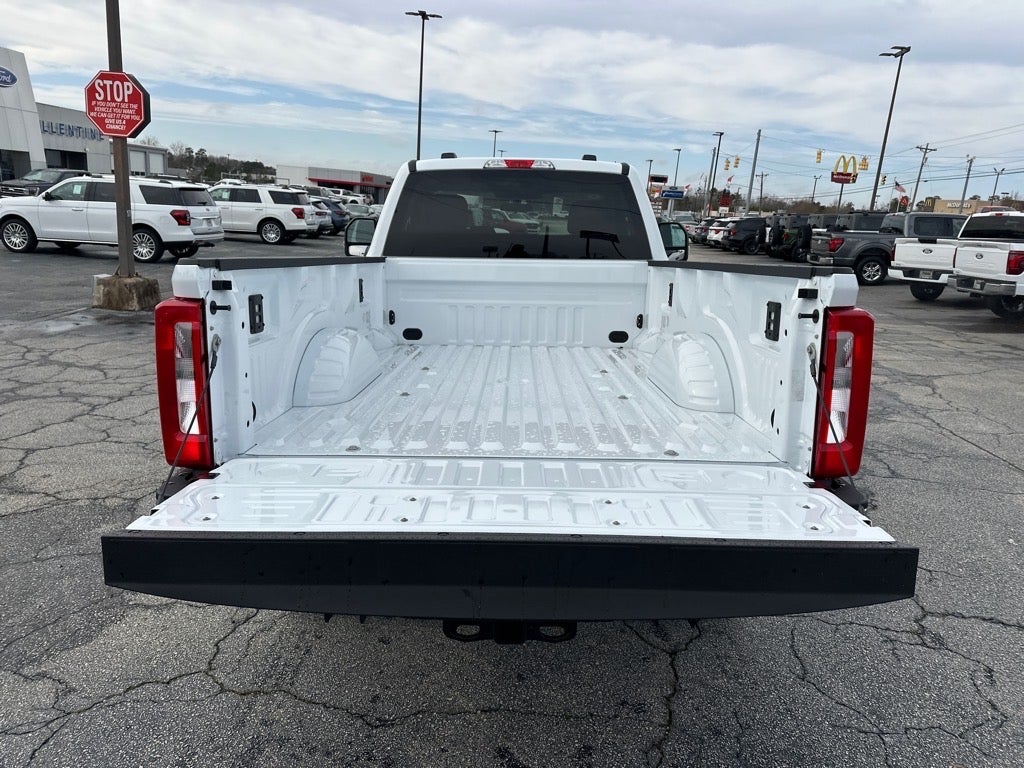 2025 Ford F-350 Super Duty XLT