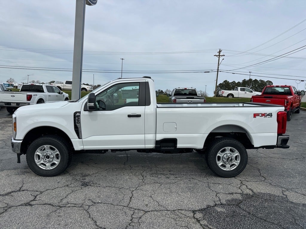 2025 Ford F-350 Super Duty XLT